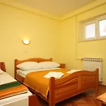 Apartament With Wifi Starigrad, Paklenica - 6577 *