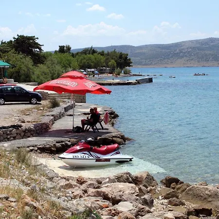 Apartments With Wifi Starigrad, Paklenica - 6577 *